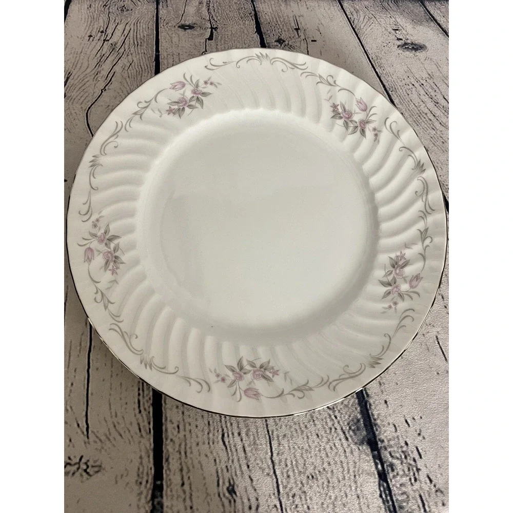 Gold Standard Pattern GTS1 Porcelain China 10.25